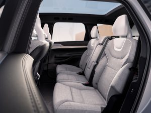 2024 Volvo EX90 35