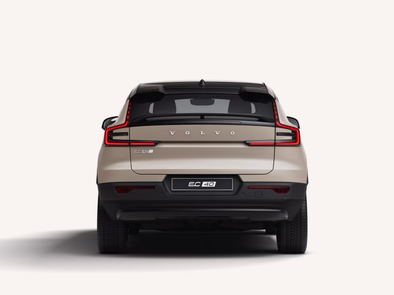 Exterior bento rear 4x3 EC40 768x576 1