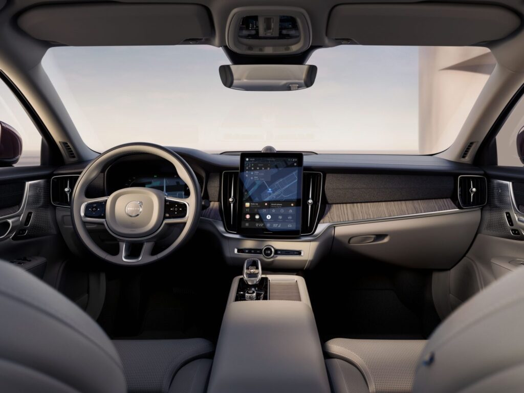 Refreshed Volvo S90 interior10 1536x1152 1